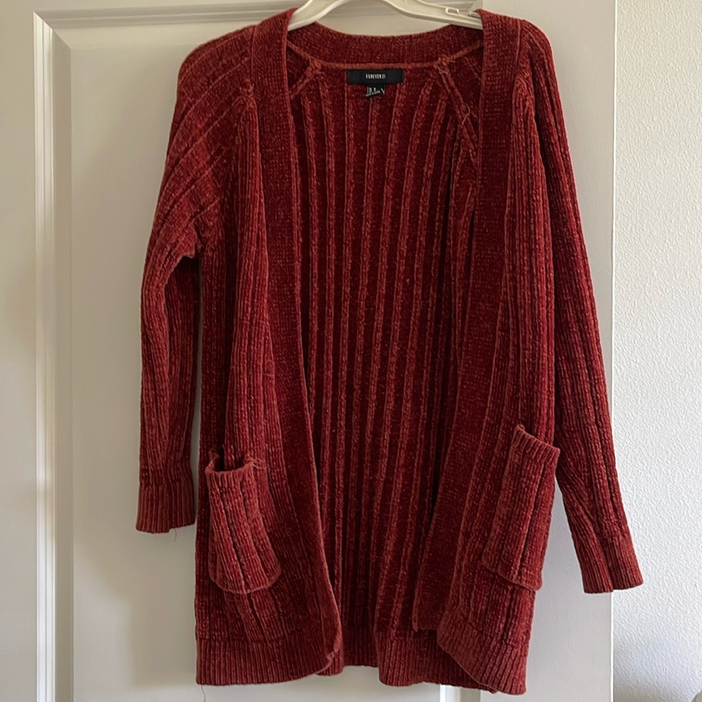Soft burnt red/orange cardigan